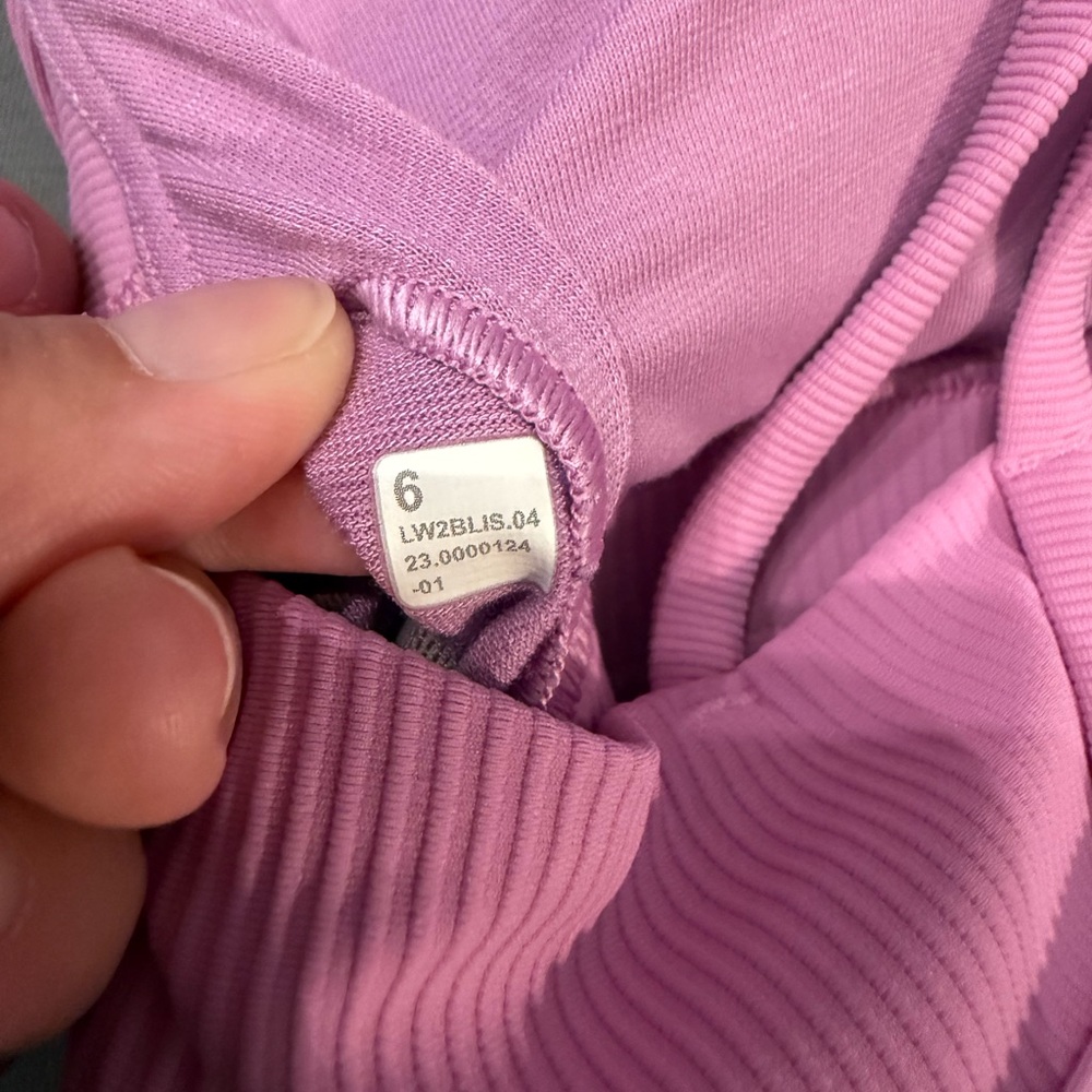 Lululemon Energy Bra Longline *Ribbed - Picture 8 of 8